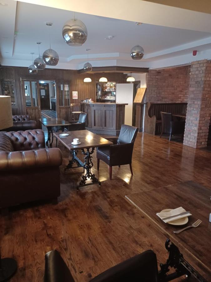 The Midway Bar & Guesthouse Dungloe Exterior photo